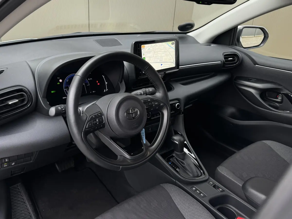 1.5 Hybrid 115 Dynamic 2024 | Stuur- en Stoelverwarming | Apple Carplay | Adap Cruise