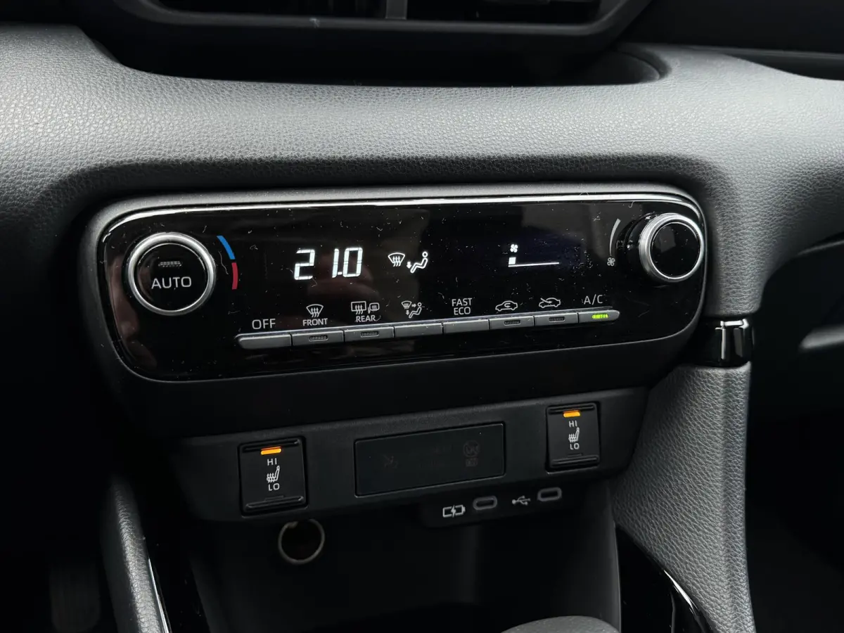 1.5 Hybrid 115 Dynamic 2024 | Stuur- en Stoelverwarming | Apple Carplay | Adap Cruise