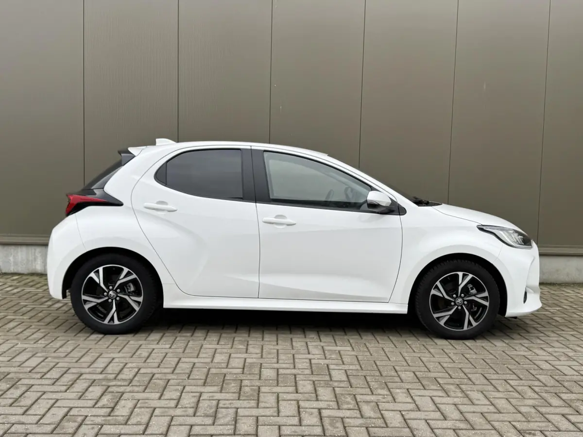 1.5 Hybrid 115 Dynamic 2024 | Stuur- en Stoelverwarming | Apple Carplay | Adap Cruise