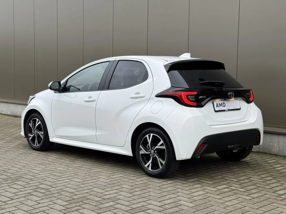 1.5 Hybrid 115 Dynamic 2024 | Stuur- en Stoelverwarming | Apple Carplay | Adap Cruise