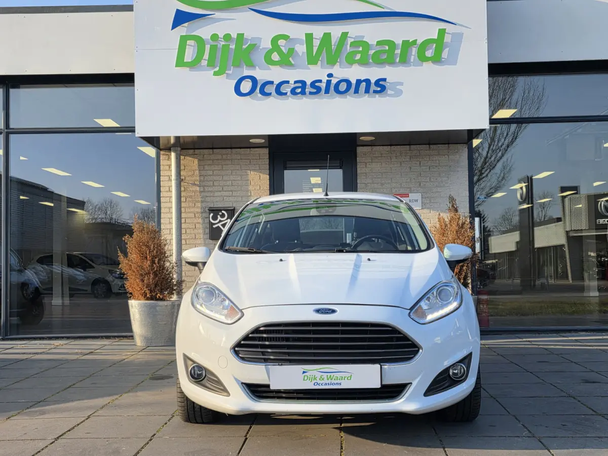 1.0 EcoBoost Titanium Automaat – Parkeersensoren – Comfort – Zuinig –