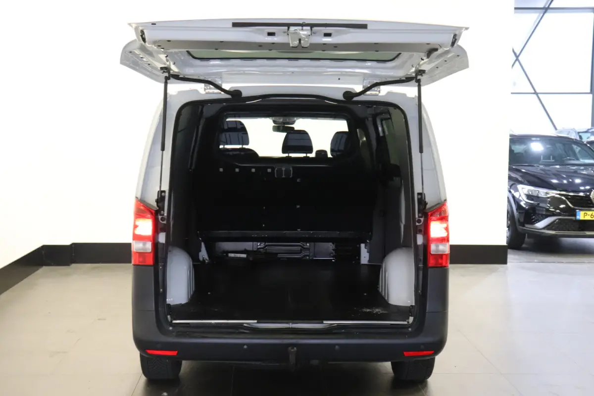 116 CDI Lang Automaat EURO 6 - AC/climate - Camera - Cruise - € 18.900,- Excl.