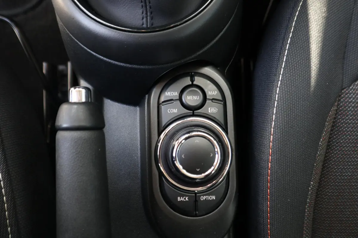 Cooper | Cruise Control | Parkeersensor Achter | LED Koplampen |