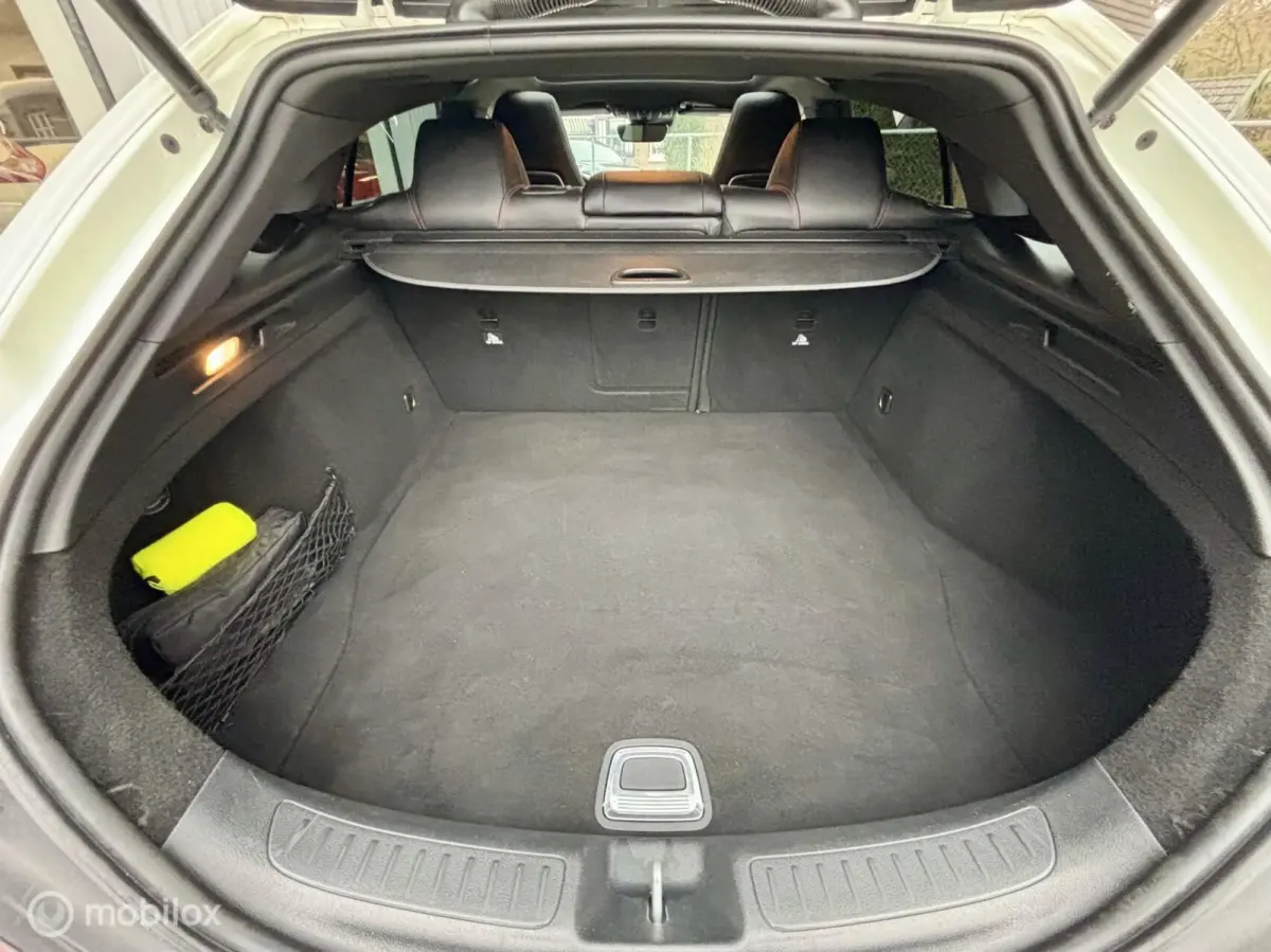 200 AMG PAKKET, NAVI, PANO, CAMERA. 200