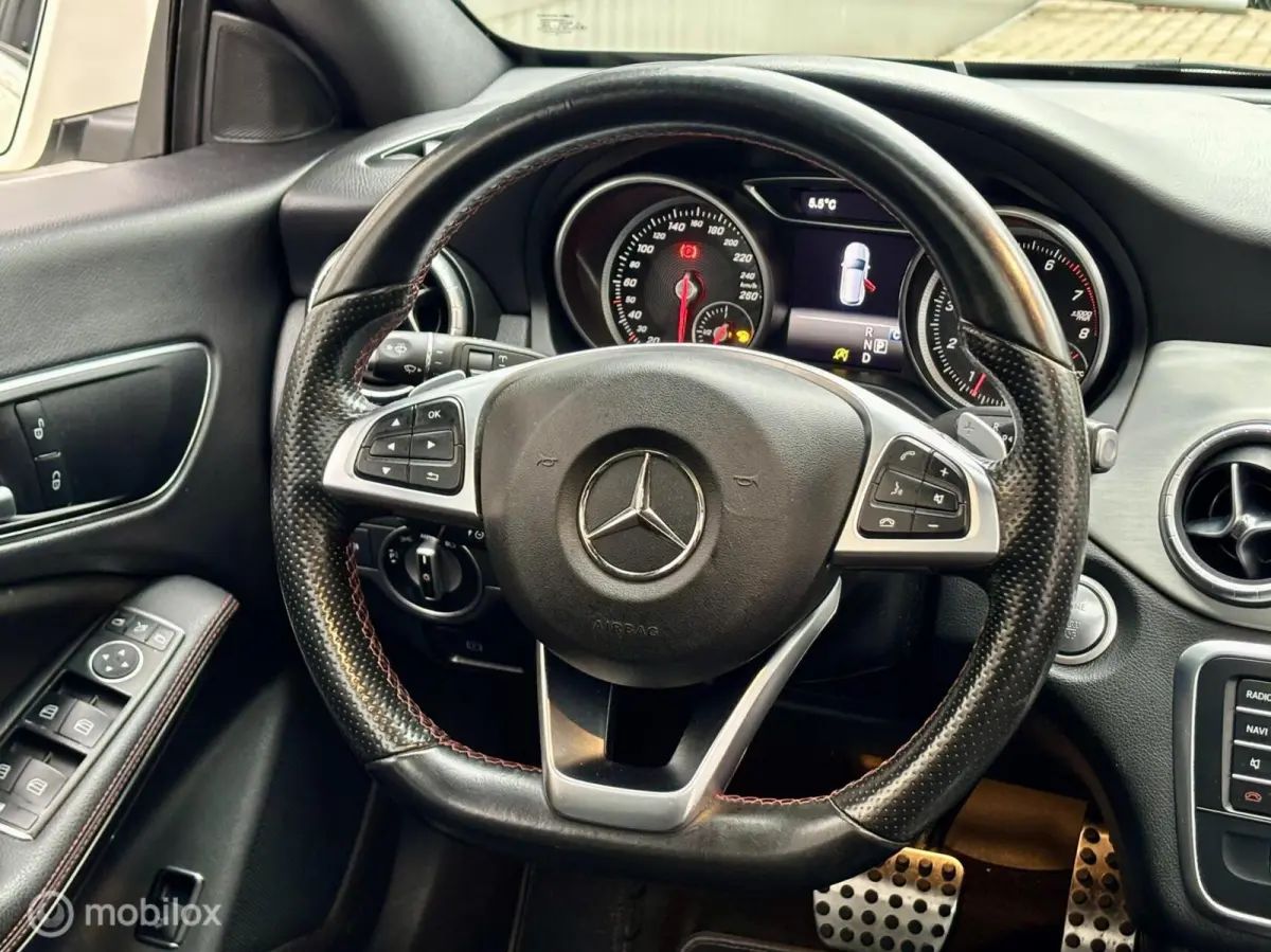 200 AMG PAKKET, NAVI, PANO, CAMERA. 200