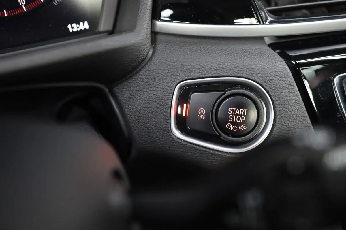 sDrive18i Executive Edition | NAP | PANORAMADAK | TREKHAAK | HUD | HOGE INSTAP |