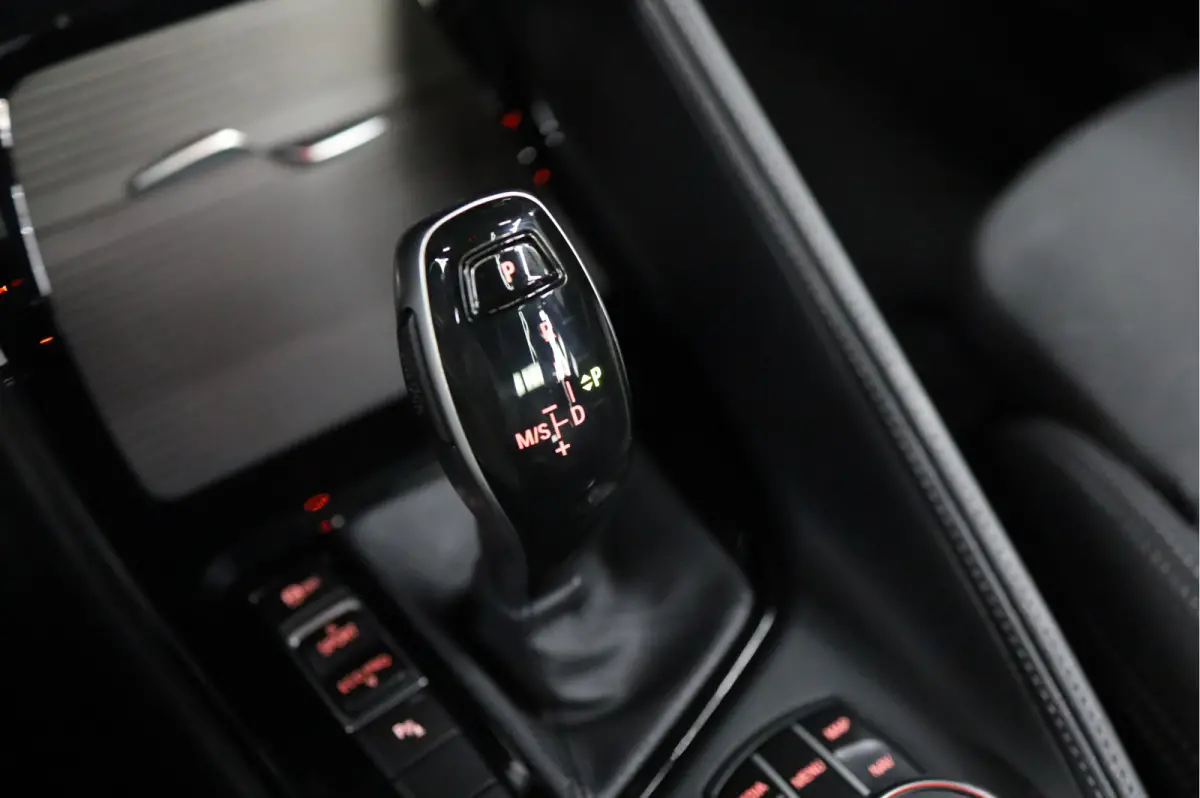 sDrive18i Executive Edition | NAP | PANORAMADAK | TREKHAAK | HUD | HOGE INSTAP |