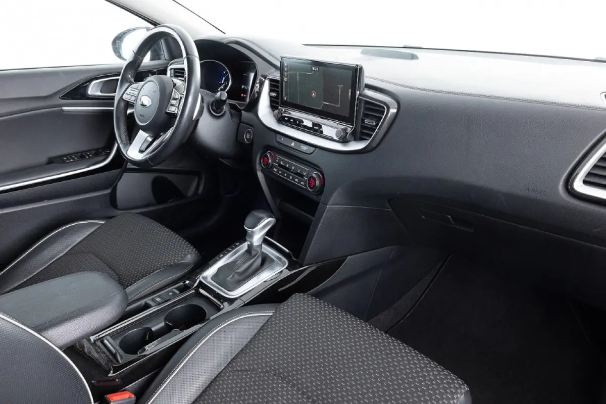 1.6 GDi PHEV DynamicPlusLine | Half LEDER | ECC | NAVI | CARPLAY