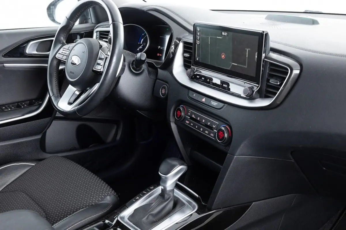 1.6 GDi PHEV DynamicPlusLine | Half LEDER | ECC | NAVI | CARPLAY