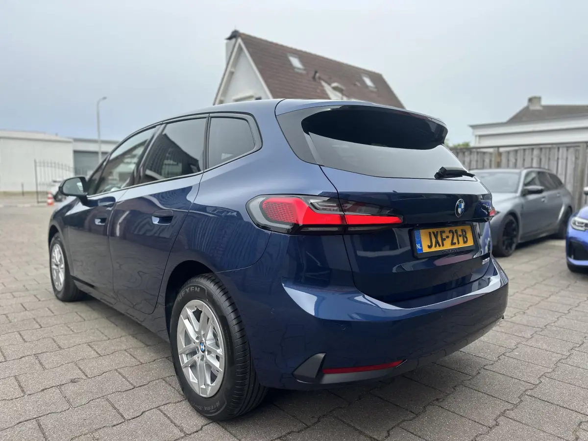 218i NIEUW! 360Cam|Trekhaak|PremiumPack