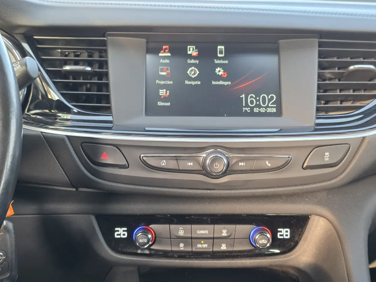 1.5 Turbo Business Executive Automaat – Camera – ACC – Stof/Leder – NAP
