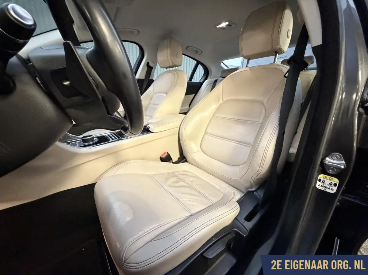 2.0 D AUT EURO 6 Leder Camera Prestige Pro Edition