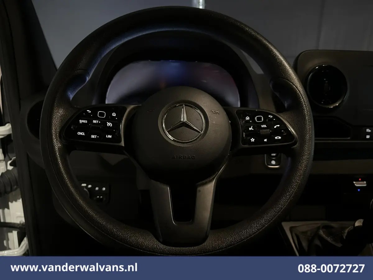317 CDI 170pk L3H2 Euro6 Airco | 360 graden Camera | Navigatie | Apple Carplay | Cruisecontrol Android Auto, Chauffeursstoel, Stoelverwarming, Parkeersensoren, Bijrijdersbank