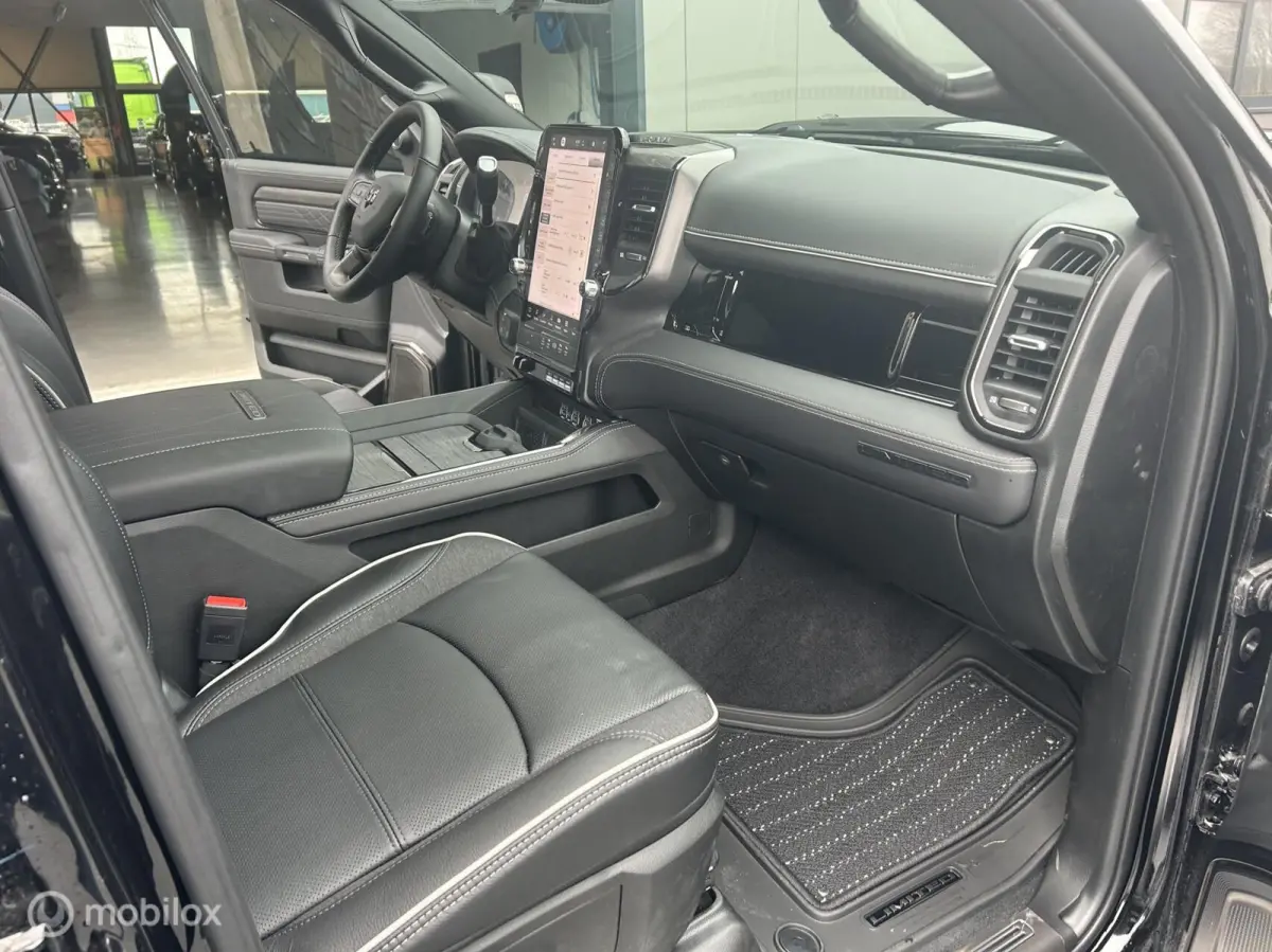 2500 Limited 6.7 Cummins H.O. 430pk 6737kg Trekgewicht