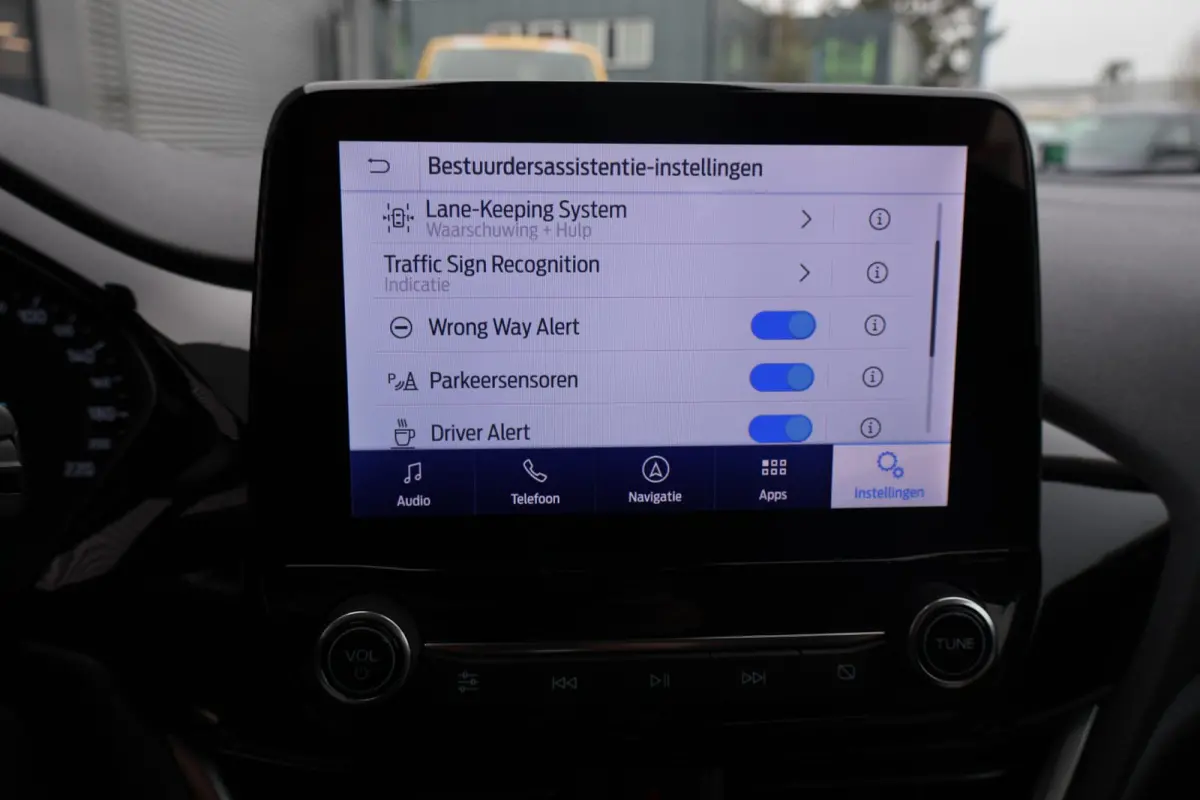 1.0 Hybrid Titanium 1e Eigenaar | Volledig Onderh | NAP | BTW | Carplay | Navi  | Full LED | Cruise | Start/Stop | Hill-Hold | LMV | PDC