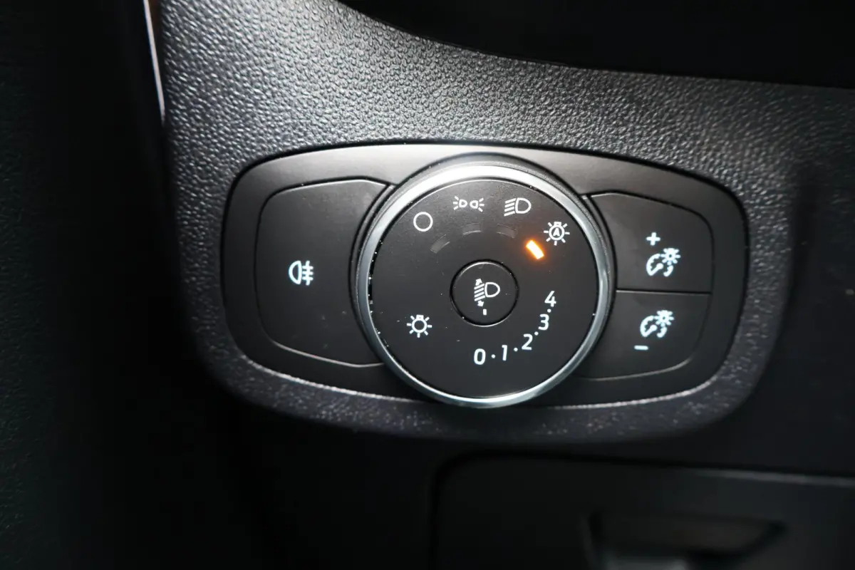 1.0 Hybrid Titanium 1e Eigenaar | Volledig Onderh | NAP | BTW | Carplay | Navi  | Full LED | Cruise | Start/Stop | Hill-Hold | LMV | PDC