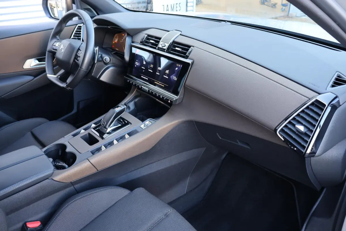 1.2 PureTech Business 1e Eigenaar | BTW | Volledig Onderh | NAP | 360 Cam | Carplay | Navi | Climate | DAB | Cruise | LED | Keyless | PDC