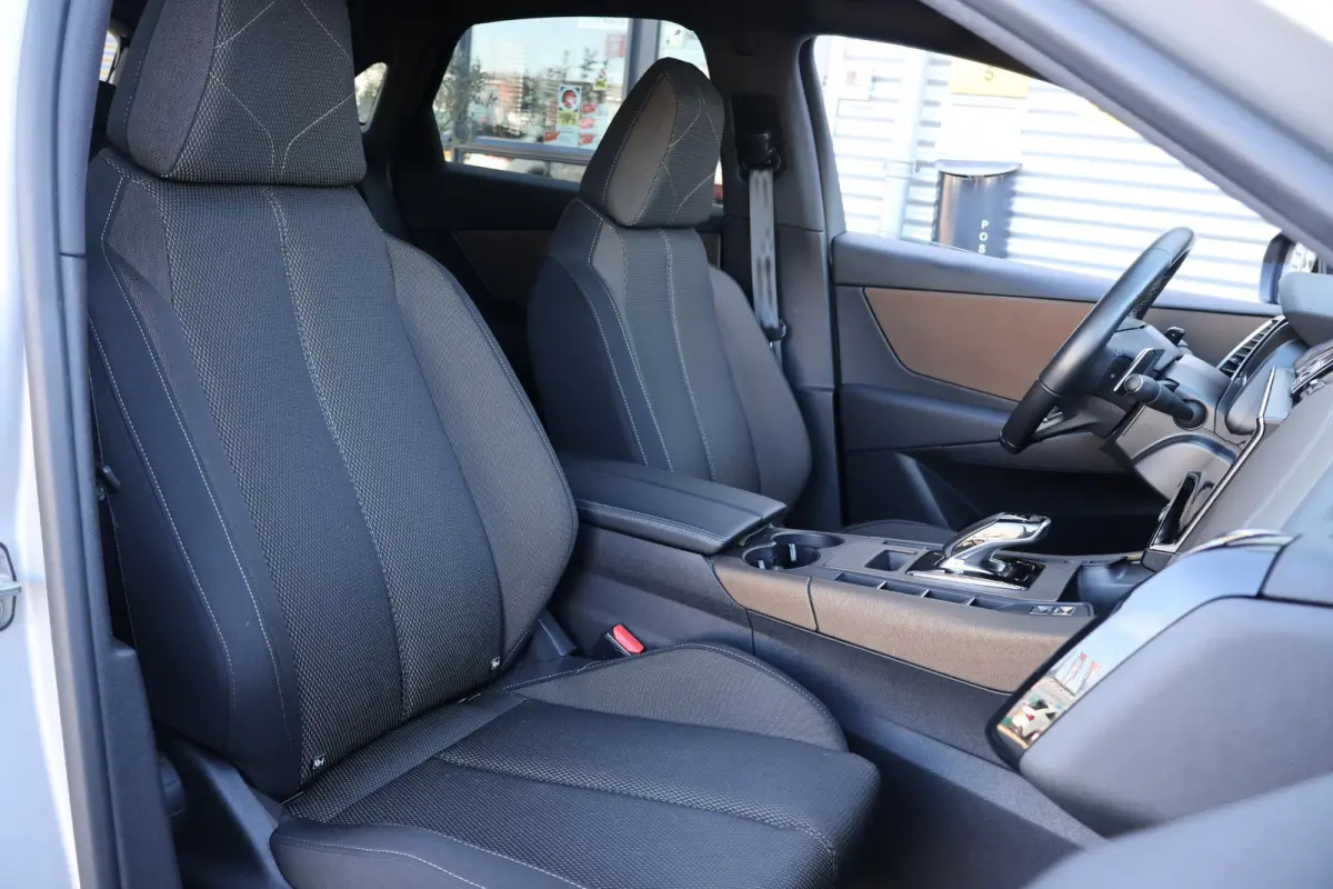 1.2 PureTech Business 1e Eigenaar | BTW | Volledig Onderh | NAP | 360 Cam | Carplay | Navi | Climate | DAB | Cruise | LED | Keyless | PDC