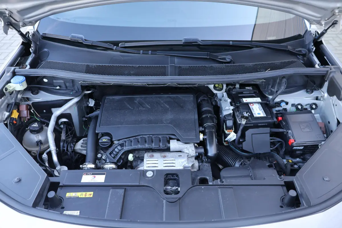 1.2 PureTech Business 1e Eigenaar | BTW | Volledig Onderh | NAP | 360 Cam | Carplay | Navi | Climate | DAB | Cruise | LED | Keyless | PDC