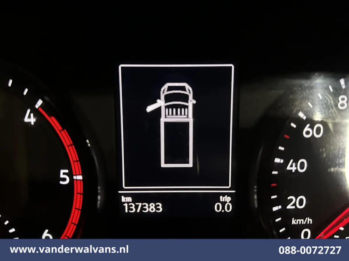 2.0 141pk Bakwagen Laadklep Euro6 Airco | Apple Carplay | Android Auto Bijrijdersbank, 969kg laadvermogen