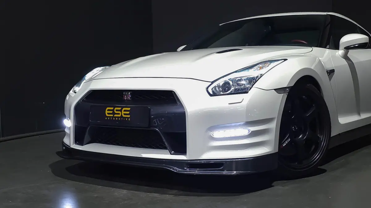 3.8 V6 Track Edition
