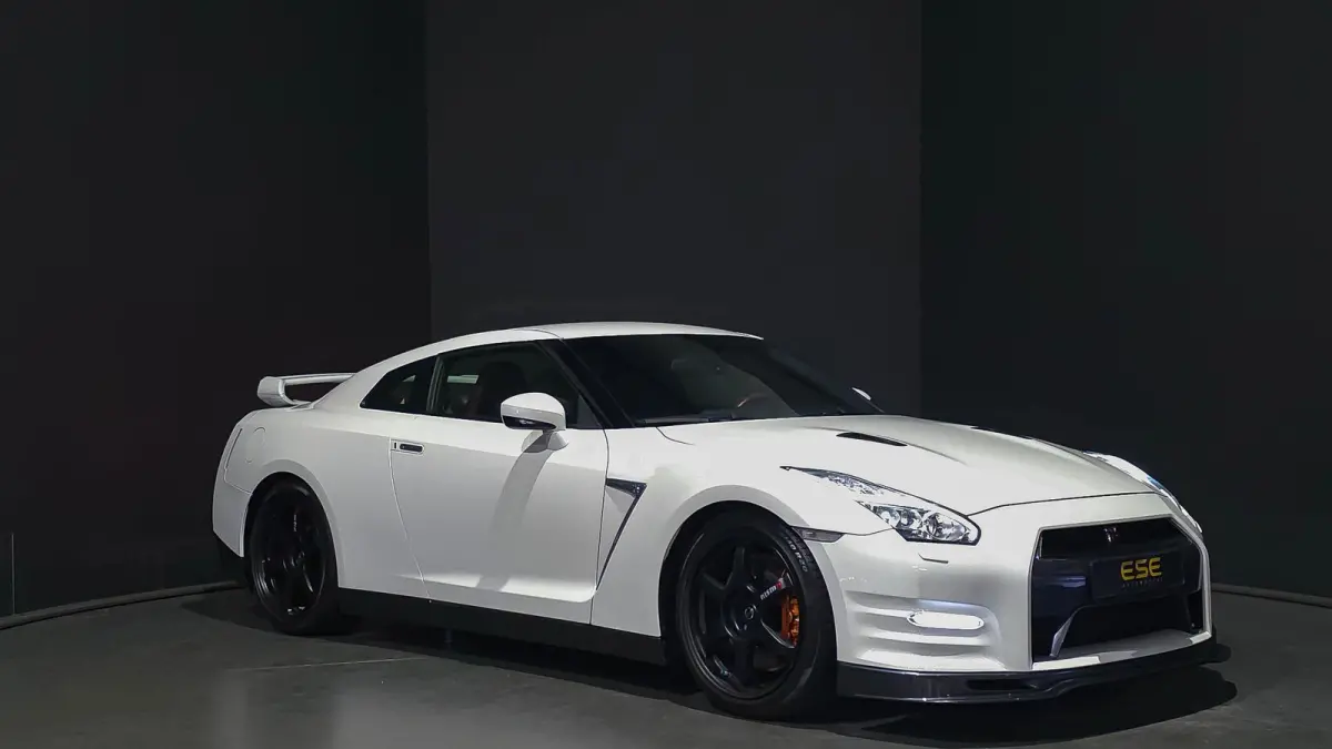 3.8 V6 Track Edition