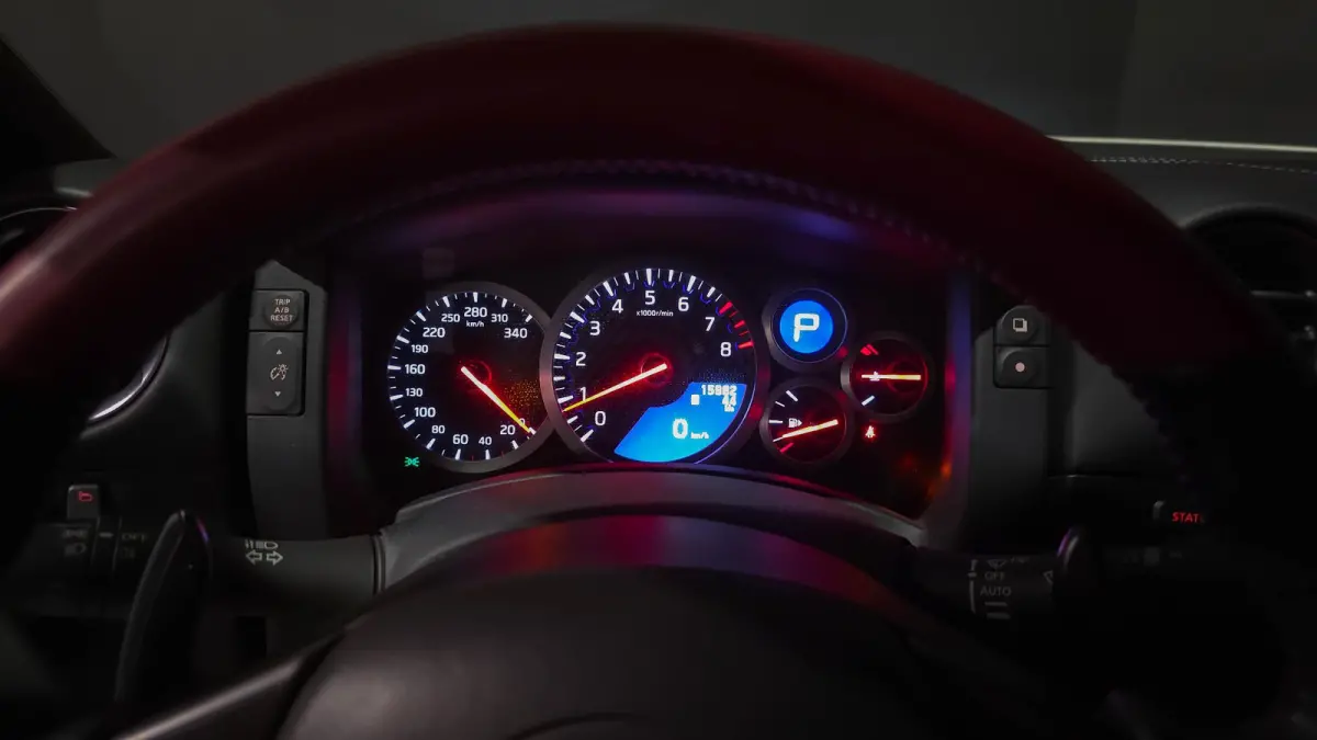 3.8 V6 Track Edition