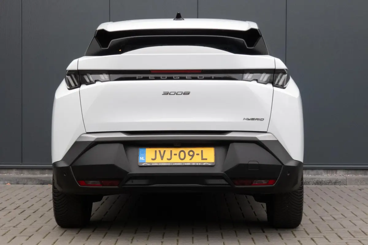 1.2 Hybrid 136 GT | STOELVERWARMING | ACC | STUURWIELVERWARMING | CAMERA | SFEERVERLICHTING