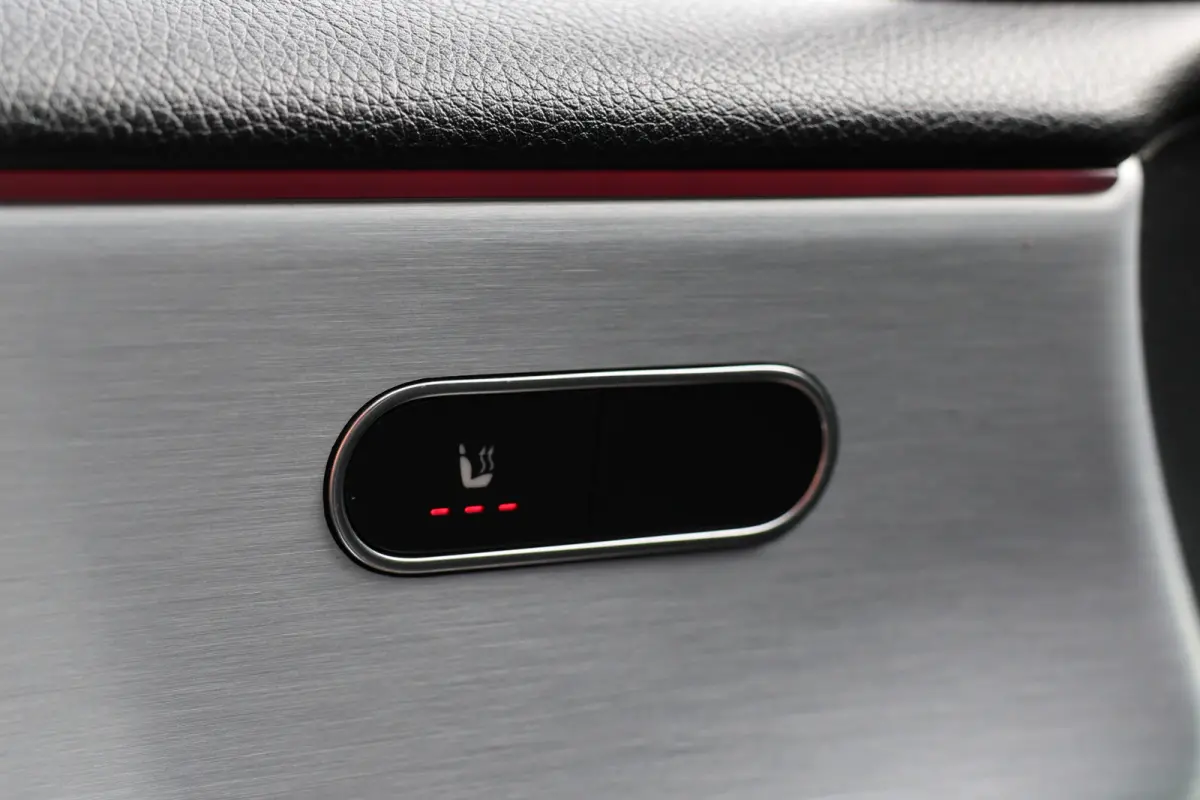 A180 d AMG pakket | Panorama dak | Burmester | Widescreen | Apple Carplay | Sfeerverlichting | Stoelverwarming | Alcantara | 360 PDC | Volledig onderhouden | Distributieriem vervangen