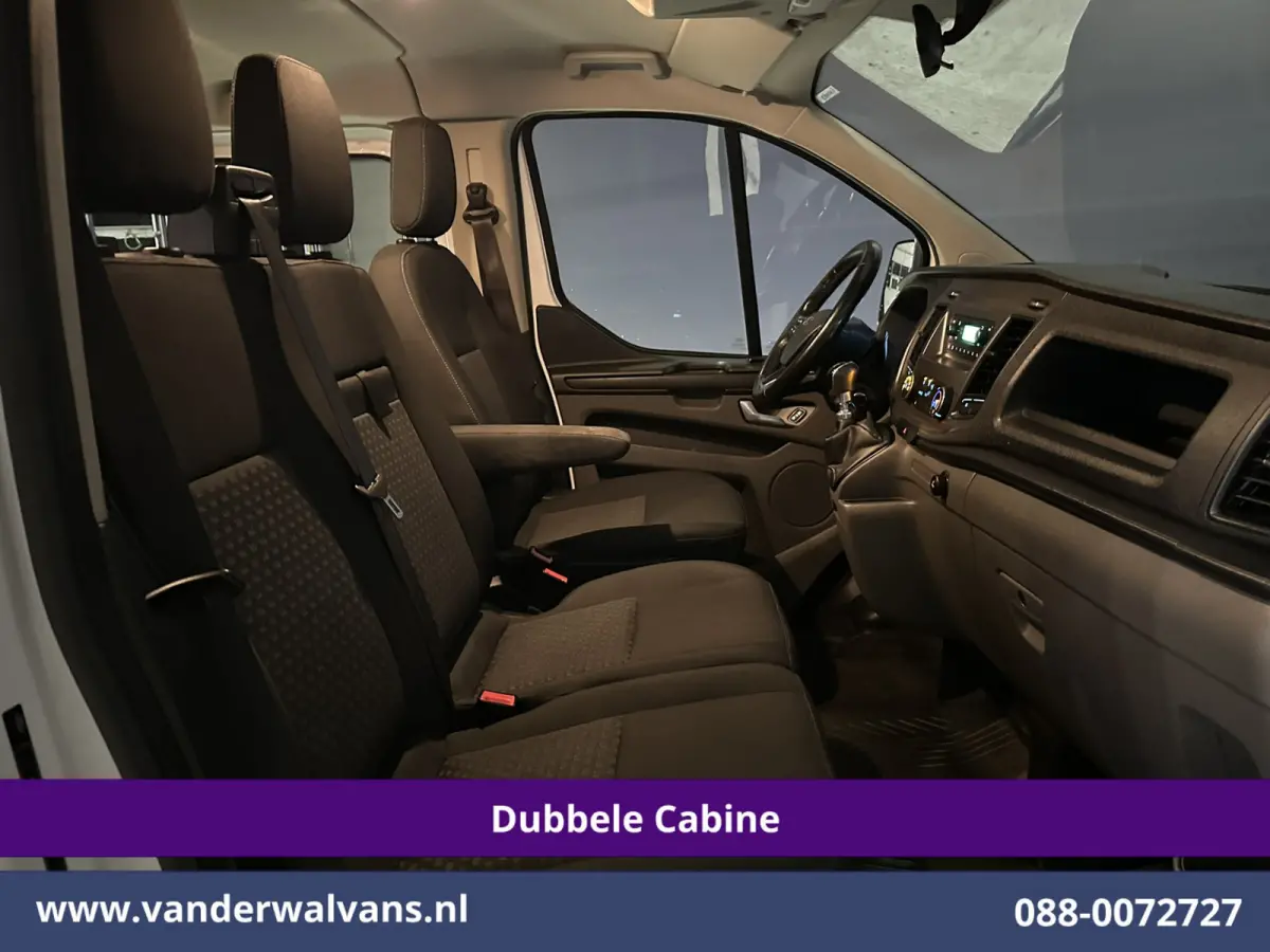 2.0 TDCI 131pk L2H1 Dubbele Cabine Euro6 Airco | 6-Zits | LED | Cruisecontrol | 2800kg trekhaak Parkeersensoren, Stoelverwarming