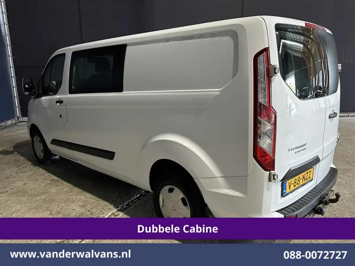 2.0 TDCI 131pk L2H1 Dubbele Cabine Euro6 Airco | 6-Zits | LED | Cruisecontrol | 2800kg trekhaak Parkeersensoren, Stoelverwarming