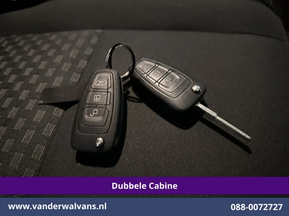 2.0 TDCI 131pk L2H1 Dubbele Cabine Euro6 Airco | 6-Zits | LED | Cruisecontrol | 2800kg trekhaak Parkeersensoren, Stoelverwarming