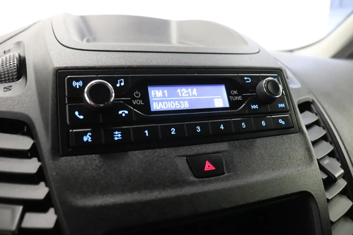 1.5 EcoBlue 100PK L2 EURO 6 - Airco - Cruise - Trekhaak - € 11.950,- Excl.