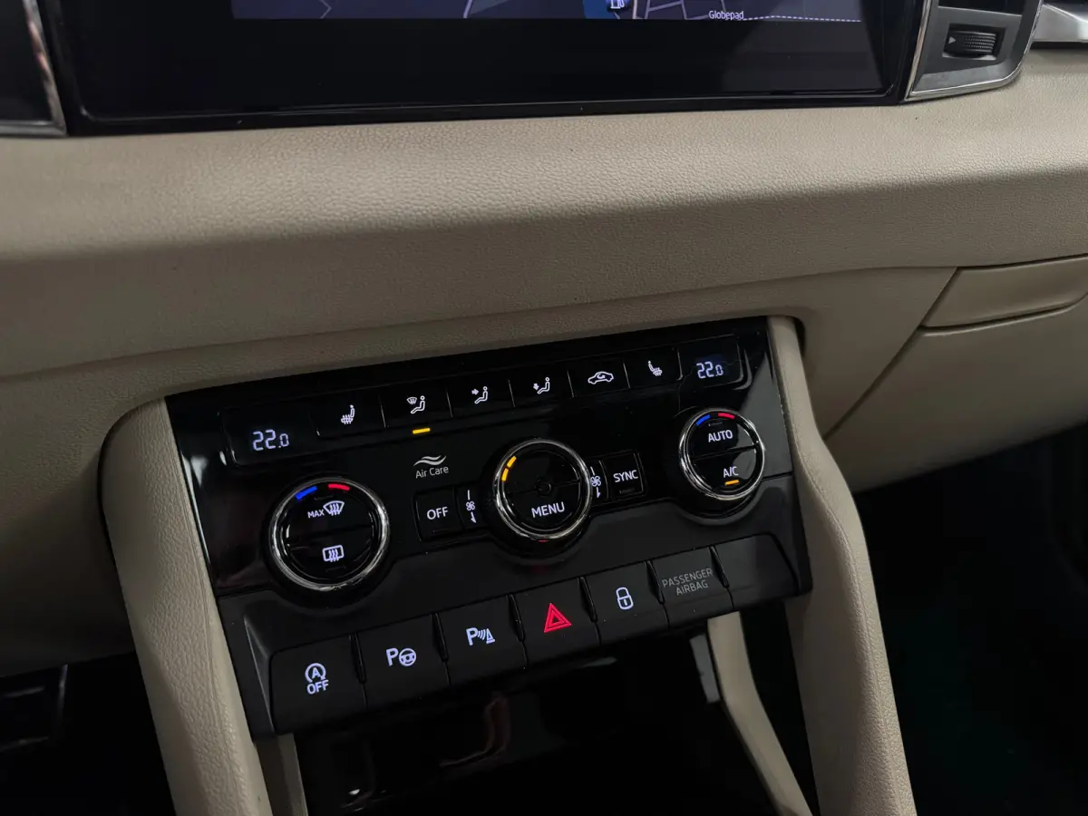 1.5 TSI ACT Style Business Leder Pano Adaptieve cruise Trekhaak