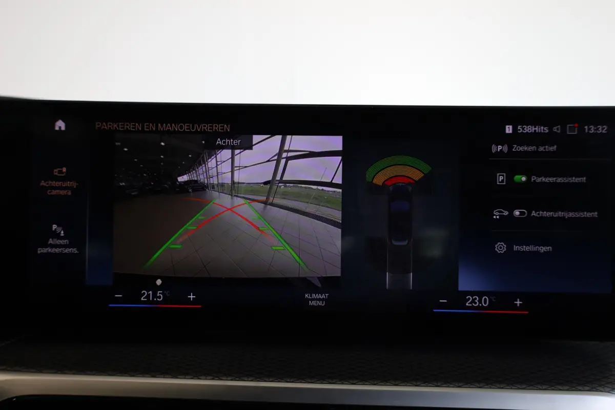 330e | M Sport Pro | Elektrisch Verstelbare Stoelen | Camera | Comfort Access | Parkeersensoren Voor en Achter| HiFi Systeem | Adaptive LED Koplampen