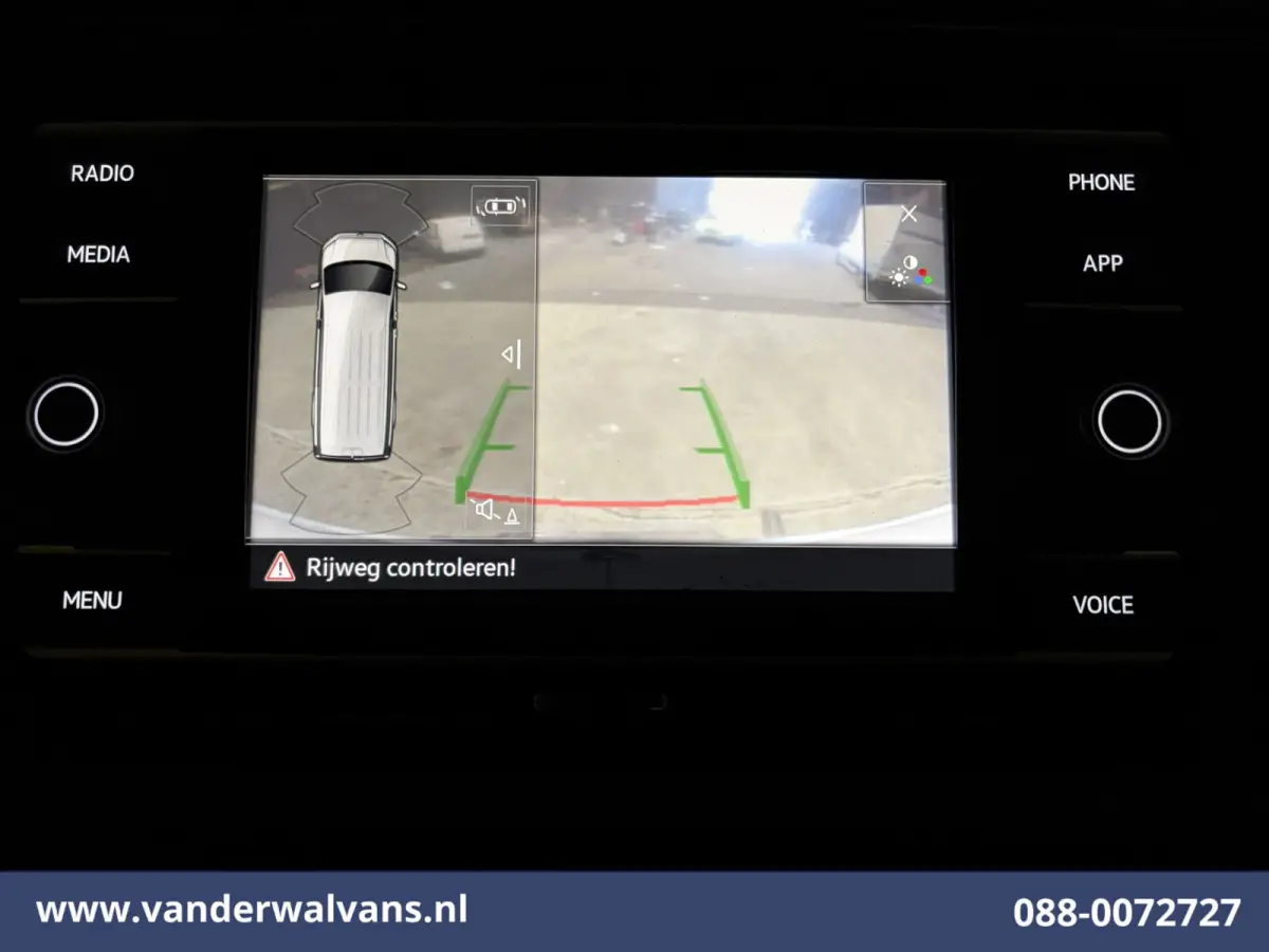 2.0 TDI L3H2 L2H1 Euro6 Airco | Camera | Apple Carplay | Android Auto Bijrijdersbank