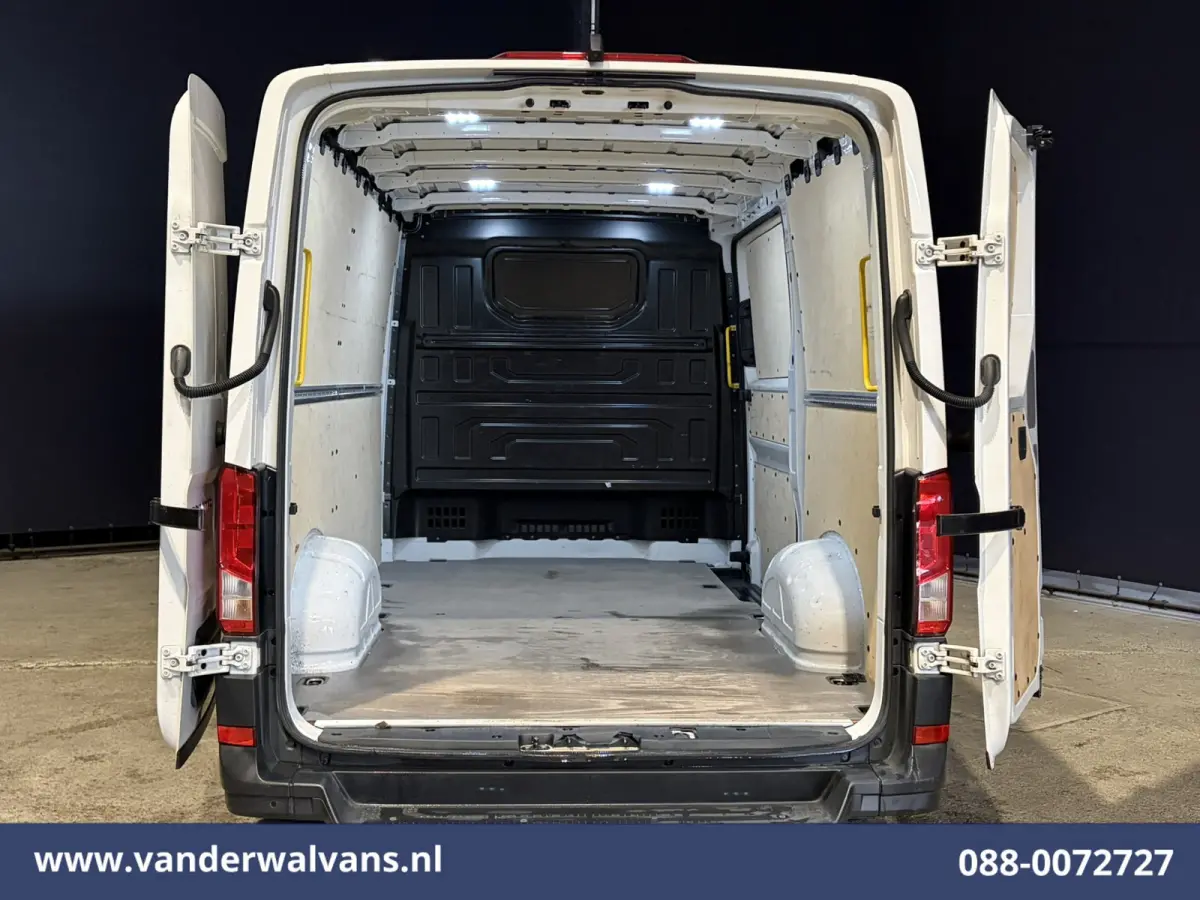 2.0 TDI L3H2 L2H1 Euro6 Airco | Camera | Apple Carplay | Android Auto Bijrijdersbank