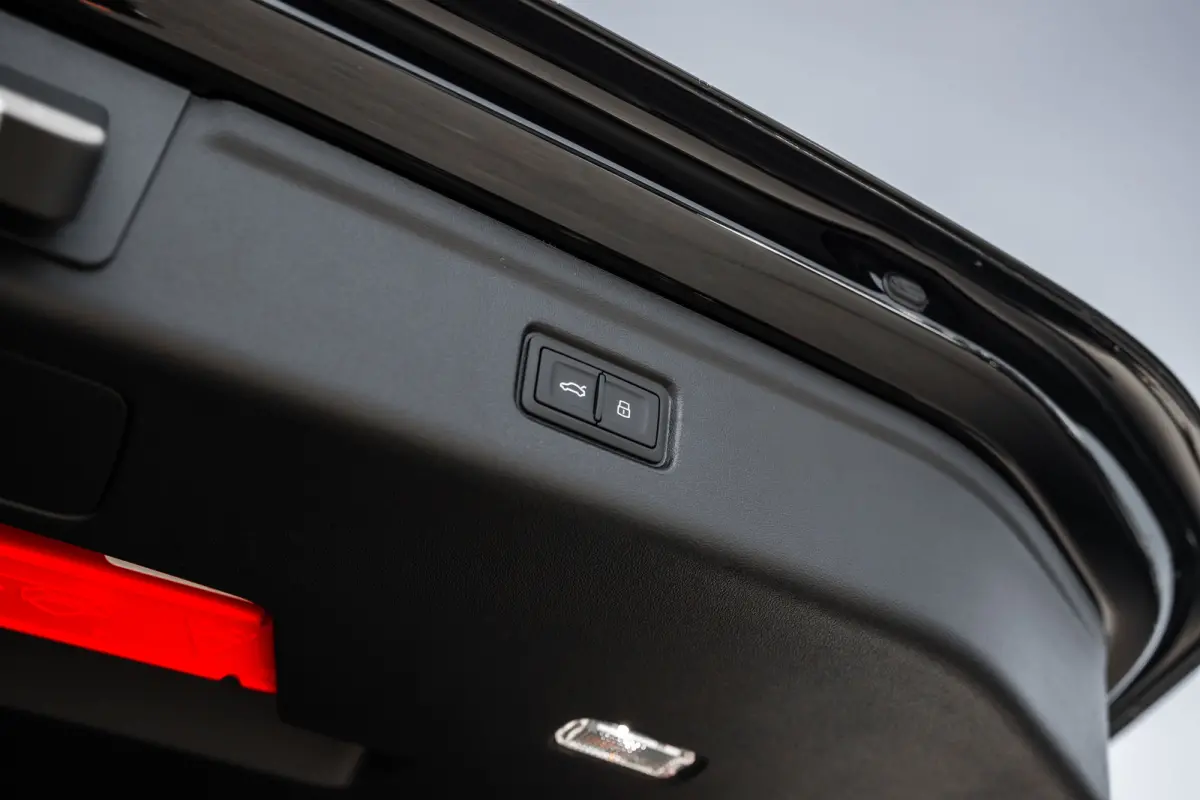 S edition | Audi smartphone interface | Comfortsleutel | Elektrisch instelbare voorstoelen