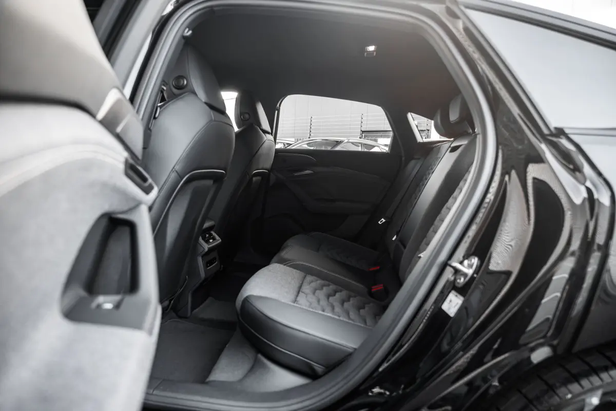 S edition | Audi smartphone interface | Comfortsleutel | Elektrisch instelbare voorstoelen
