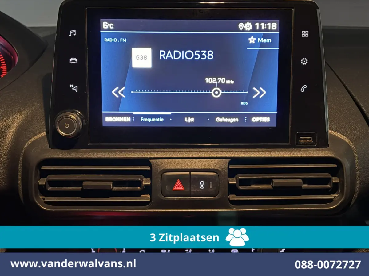 1.5 BlueHDI 102pk L2H1 Euro6 Airco | 3-Zits | Apple Carplay | Camera | Cruisecontrol | Trekhaak Android Auto, Parkeersensoren, Bijrijdersbank