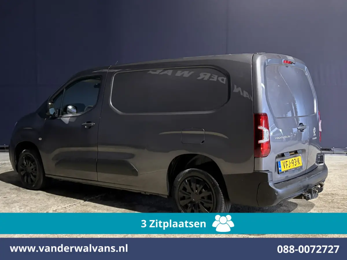 1.5 BlueHDI 102pk L2H1 Euro6 Airco | 3-Zits | Apple Carplay | Camera | Cruisecontrol | Trekhaak Android Auto, Parkeersensoren, Bijrijdersbank