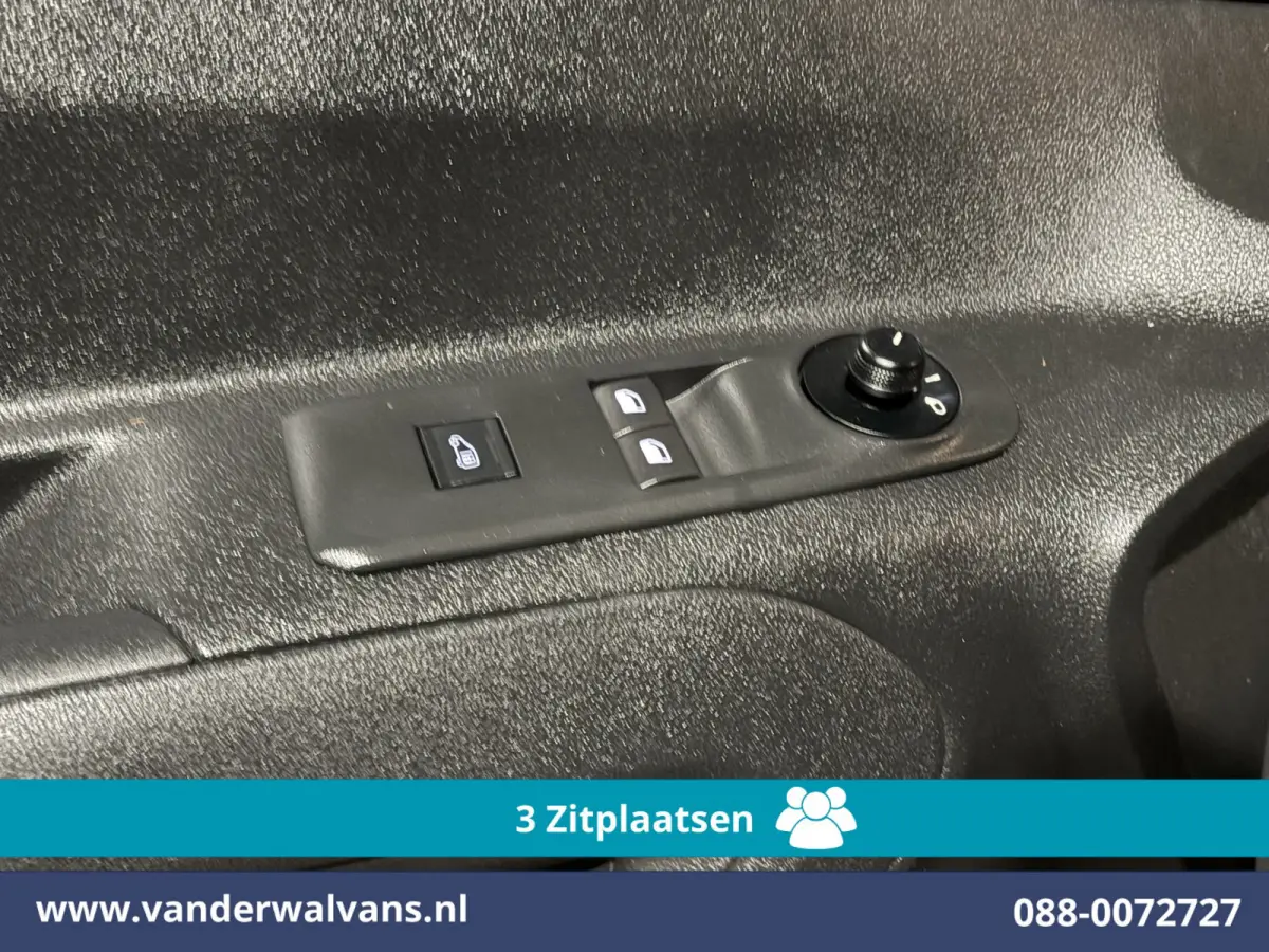 1.5 BlueHDI 102pk L2H1 Euro6 Airco | 3-Zits | Apple Carplay | Camera | Cruisecontrol | Trekhaak Android Auto, Parkeersensoren, Bijrijdersbank
