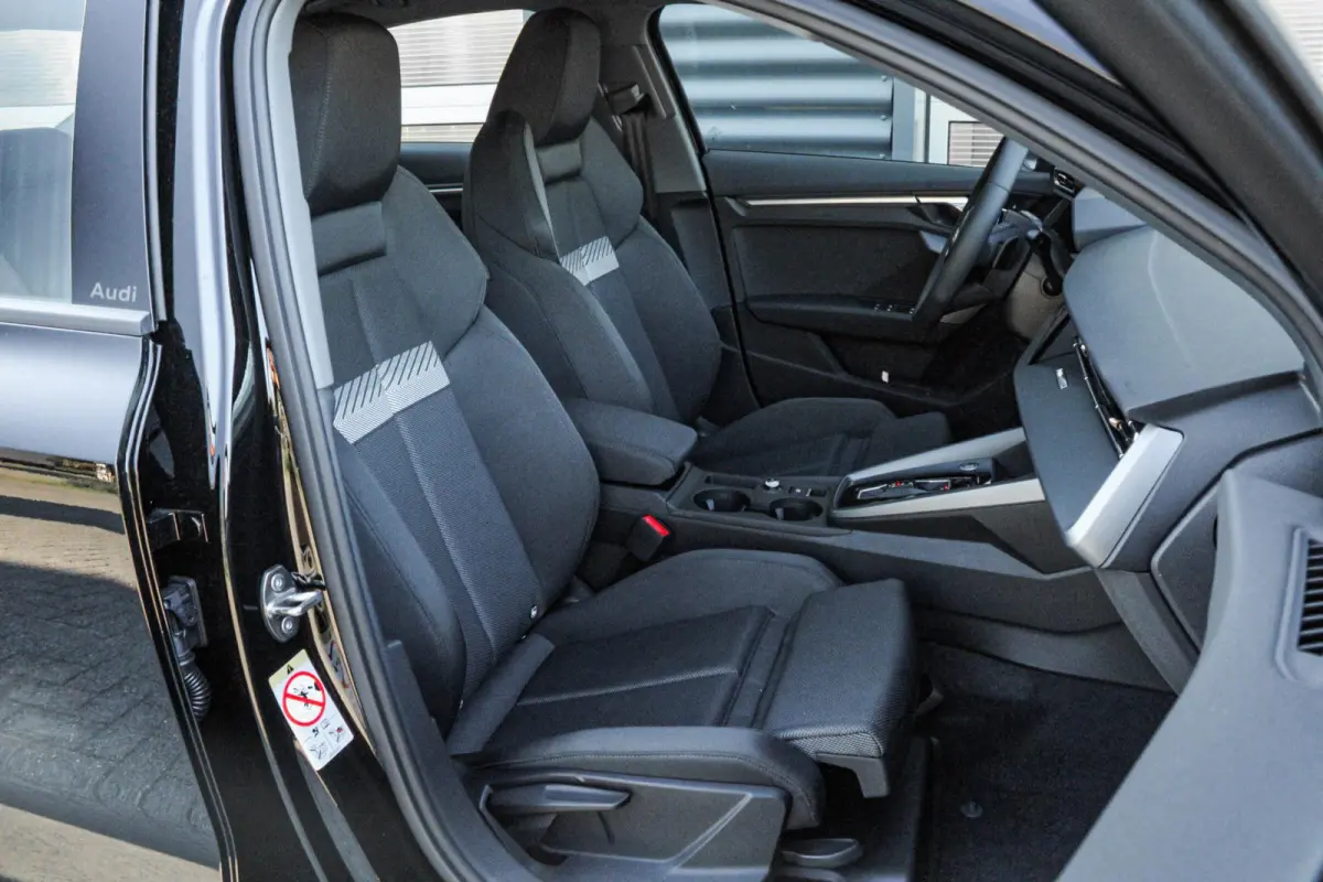 30 TFSI 115pk Pro Line | Interieur Pakket | Hold Assist
