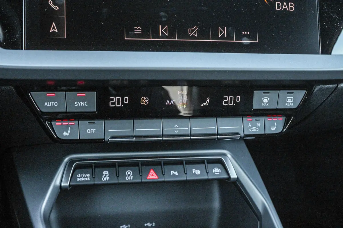 30 TFSI 115pk Pro Line | Interieur Pakket | Hold Assist