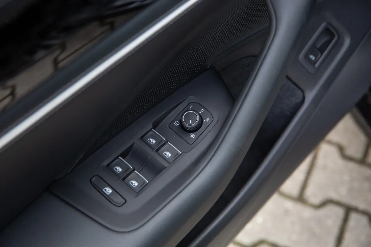 1.5 eTSI Elegance Business , Adap. cruise, Stoel/stuurverwarming, Head-up display,