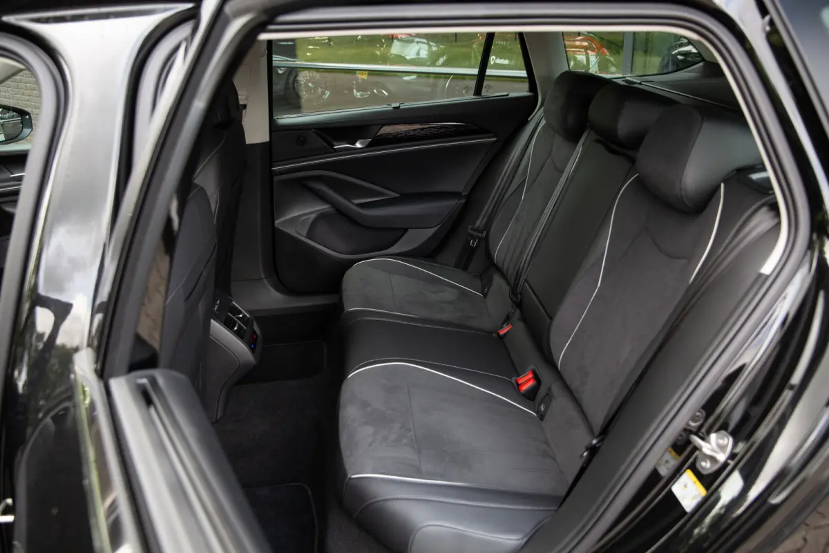 1.5 eTSI Elegance Business , Adap. cruise, Stoel/stuurverwarming, Head-up display,