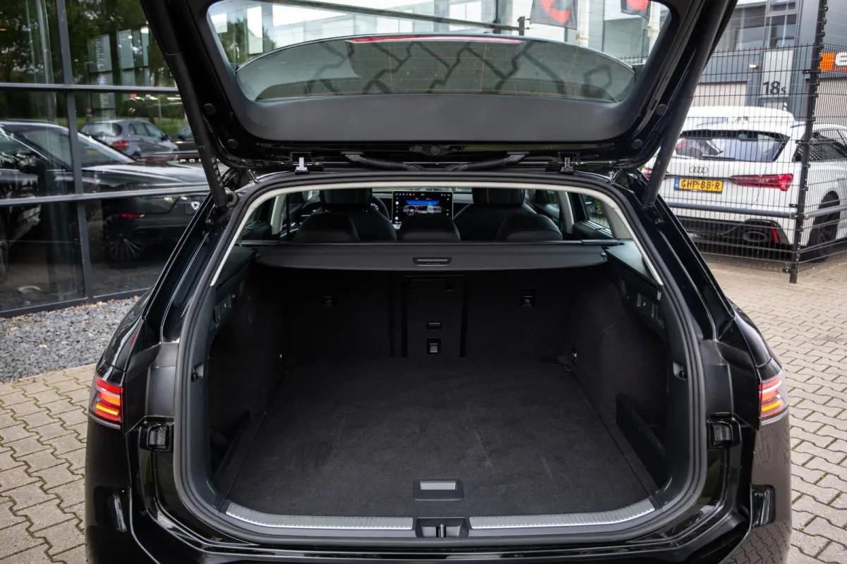 1.5 eTSI Elegance Business , Adap. cruise, Stoel/stuurverwarming, Head-up display,