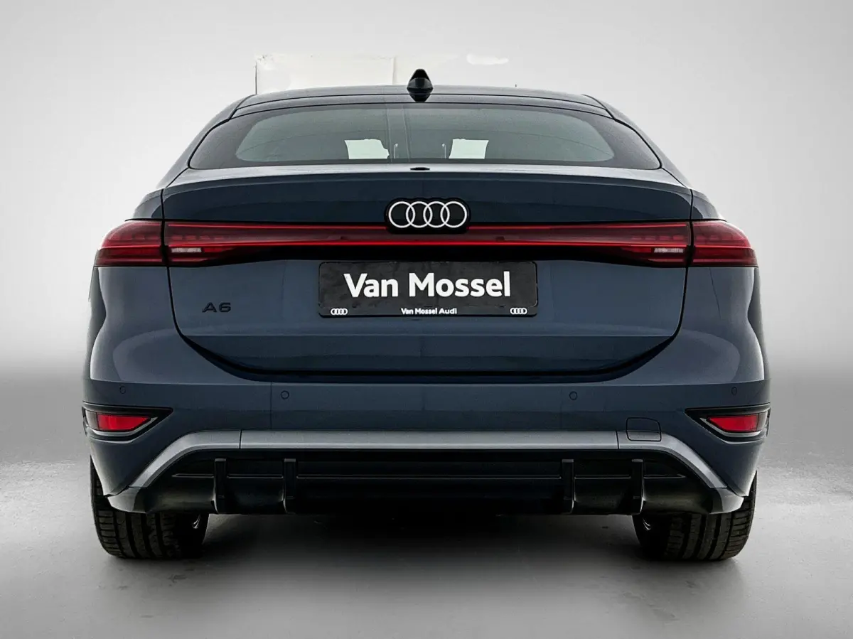 Advanced edition 83 kWh 286 PK | Navigatie | 360 Camera | Audi drive select | Adaptive cruise control | Warmtepomp | Elektrische achterklep | Comfortsleutel | Audi virtual cockpit plus |  Pa
