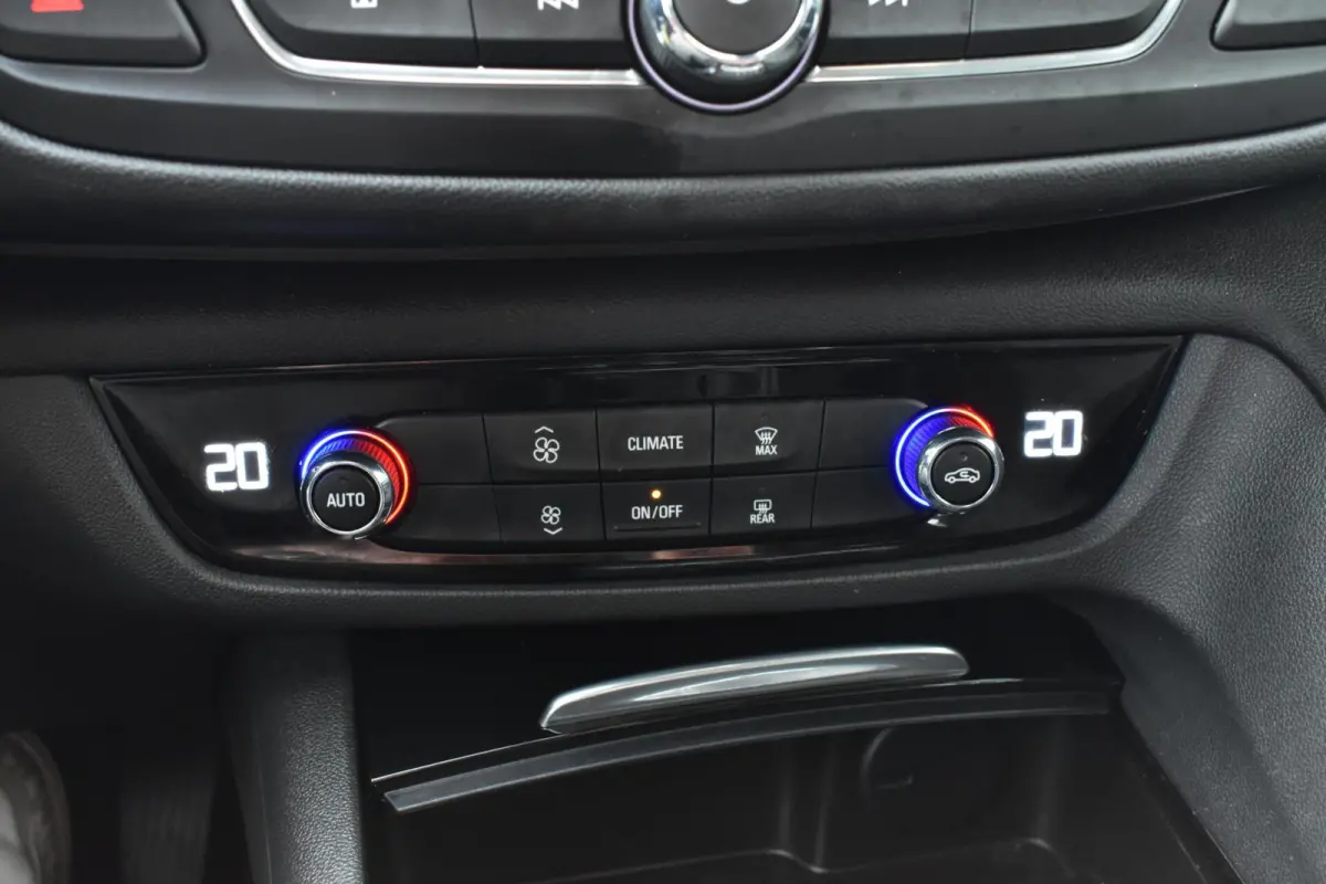 1.5 CDTI Business|Camera|Navi|Apple carplay/Android auto|NAP!|