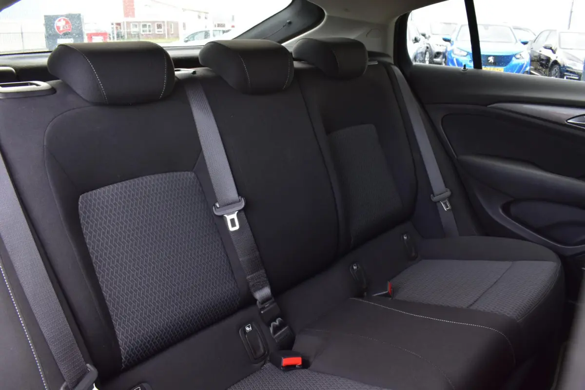 1.5 CDTI Business|Camera|Navi|Apple carplay/Android auto|NAP!|